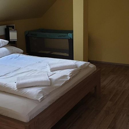 Szabo Lux Apartman Sárvár Exteriér fotografie